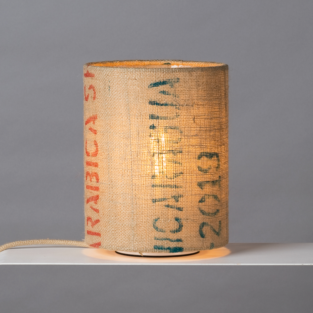 lumbono-tischleuchte-kaffeesack(28) Tischleuchte aus Kaffeesack